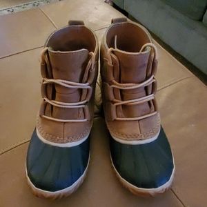 Sorel out and about rain boots